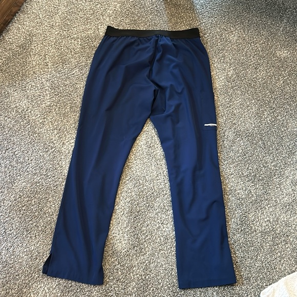 Navy blue large Skechers scrub pants - Picture 4 of 6